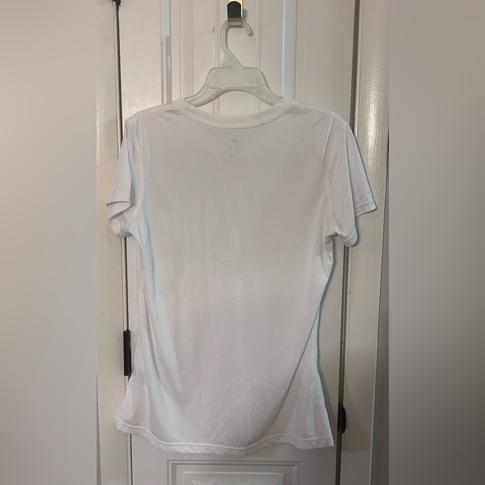 Nike shirt - Picture 2 of 3